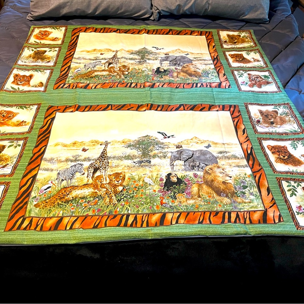 NWOT Handmade Baby Safari Crib Quilt